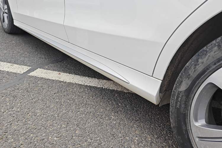 Used Mercedes-Benz C-Class 2020 Restyled C 260 L Sport Edition Left Side Sill