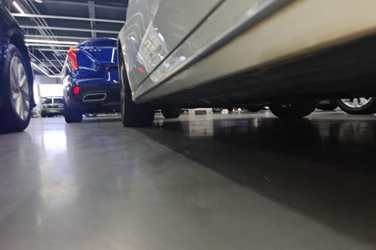 Used Mercedes-Benz C-Class 2020 Restyled C 260 L Sport Edition Left Side Sill