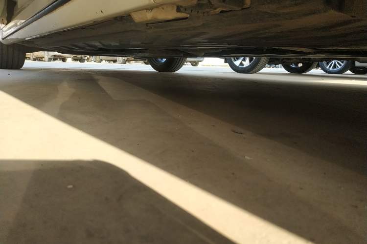 Used Mercedes-Benz C-Class 2020 Restyled C 260 Sport Edition Left Side Sill
