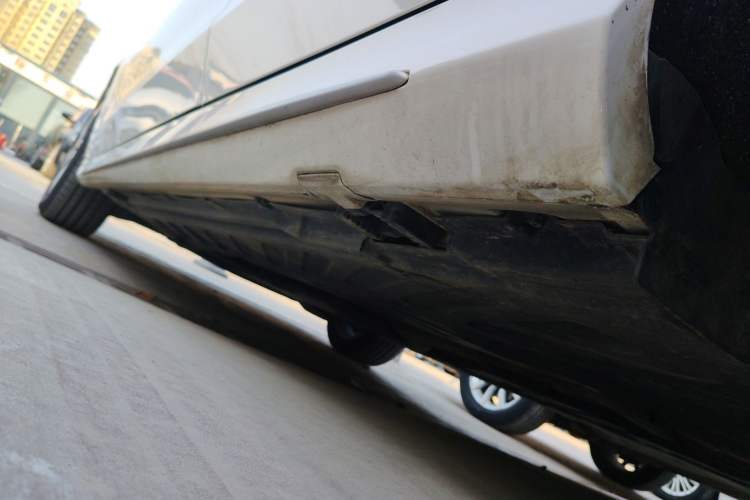 Used Mercedes-Benz C-Class 2020 C 260 L Sport Edition Left Side Sill