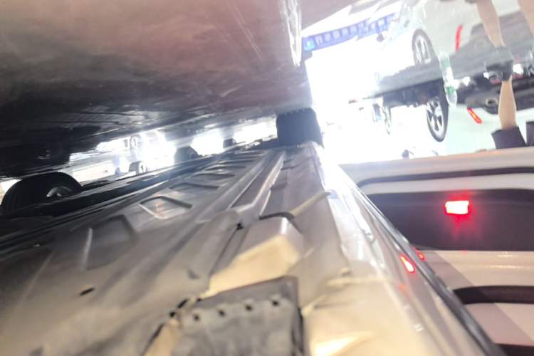 Used Mercedes-Benz C-Class 2020 Restyled C 260 Sport Edition Left Side Sill