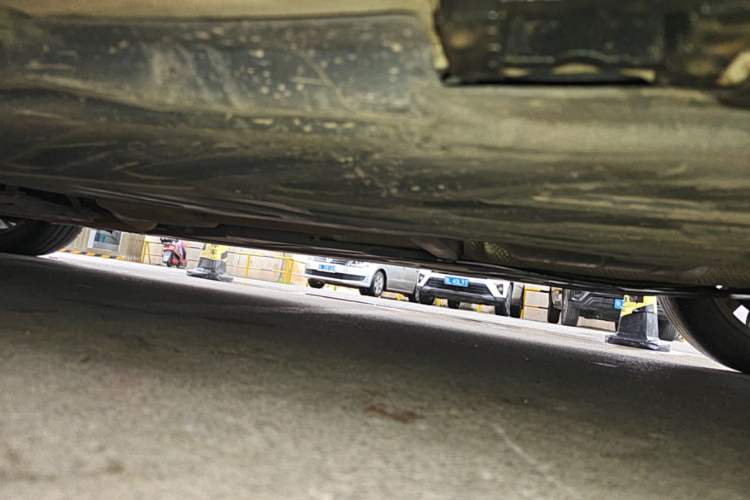 Used Mercedes-Benz C-Class 2020 Restyled C 260 L Sport Edition Left Side Sill