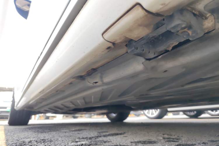 Used Mercedes-Benz C-Class 2020 Restyled C 200 L Fashion Edition Sport Version Left Side Sill