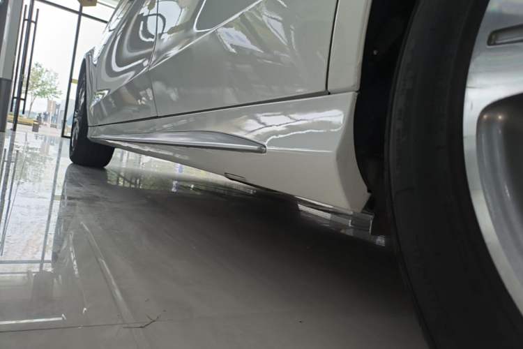 Used Mercedes-Benz C-Class 2020 Restyled C 260 L Sport Edition Left Side Sill