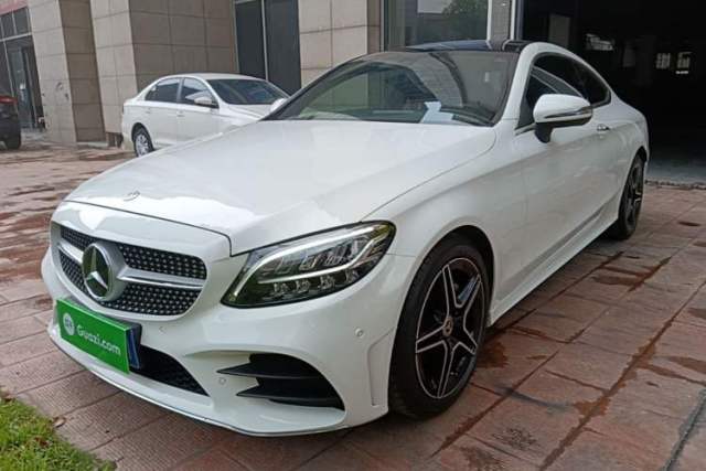 Mercedes-Benz C-Class 2020 C 260 Coupe مستعملة