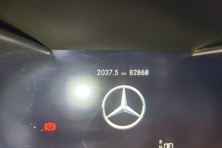 Used Mercedes-Benz C-Class 2020 Facelifted C 260 Estate Odometer Close Up