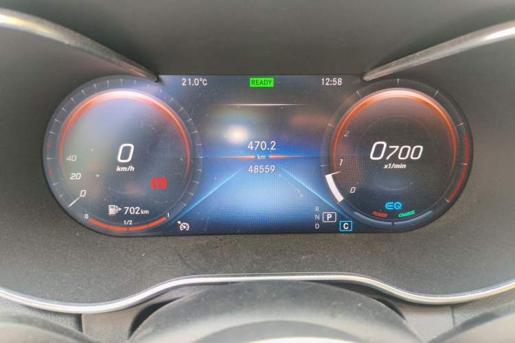 Used Mercedes-Benz C-Class 2020 Restyled C 260 L Sport Edition Odometer Close Up