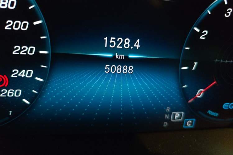 Used Mercedes-Benz C-Class 2020 Restyled C 260 L Sport Edition Odometer Close Up