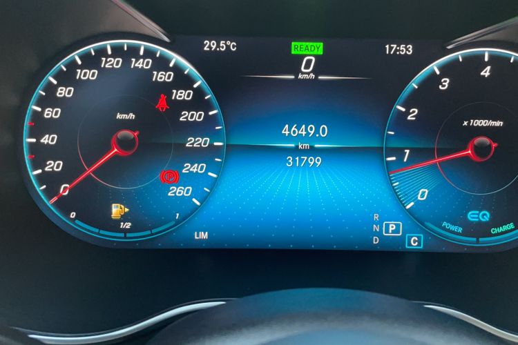 Used Mercedes-Benz C-Class 2020 C 260 Sport Edition Odometer Close Up