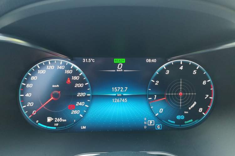 Used Mercedes-Benz C-Class 2020 C 260 L Sport Edition Odometer Close Up