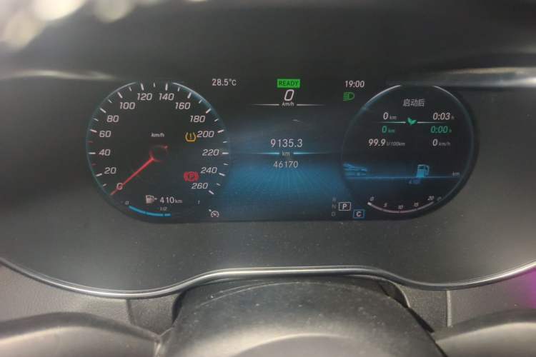 Used Mercedes-Benz C-Class 2020 Restyled C 260 L Sport Edition Odometer Close Up