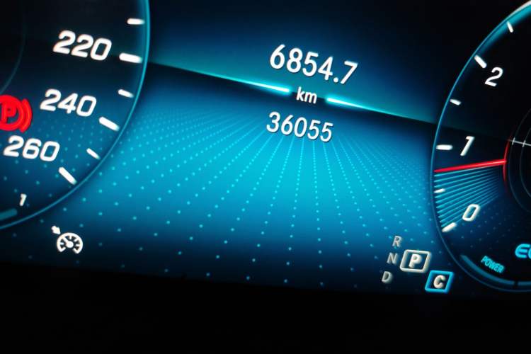 Used Mercedes-Benz C-Class 2020 Restyled C 260 L Sport Edition Odometer Close Up