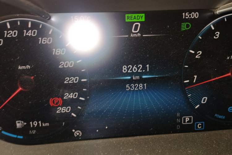Used Mercedes-Benz C-Class 2020 Restyled C 260 L Sport Edition Odometer Close Up