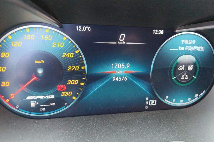 Used Mercedes-Benz C-Class 2020 C 260 Estate Odometer Close Up