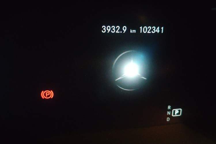 Used Mercedes-Benz C-Class 2020 C 200 L Fashion Edition Sport Version Odometer Close Up