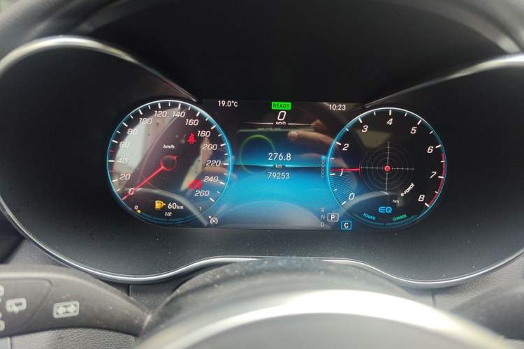 Used Mercedes-Benz C-Class 2020 Facelifted C 260 Estate Odometer Close Up