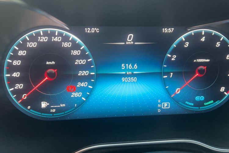 Used Mercedes-Benz C-Class 2020 Restyled C 260 L Sport Edition Odometer Close Up