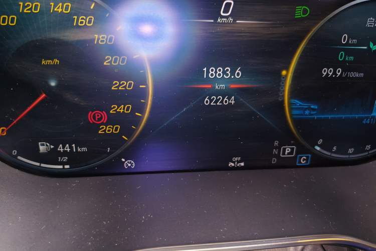 Used Mercedes-Benz C-Class 2020 Restyled C 260 L Sport Edition Odometer Close Up