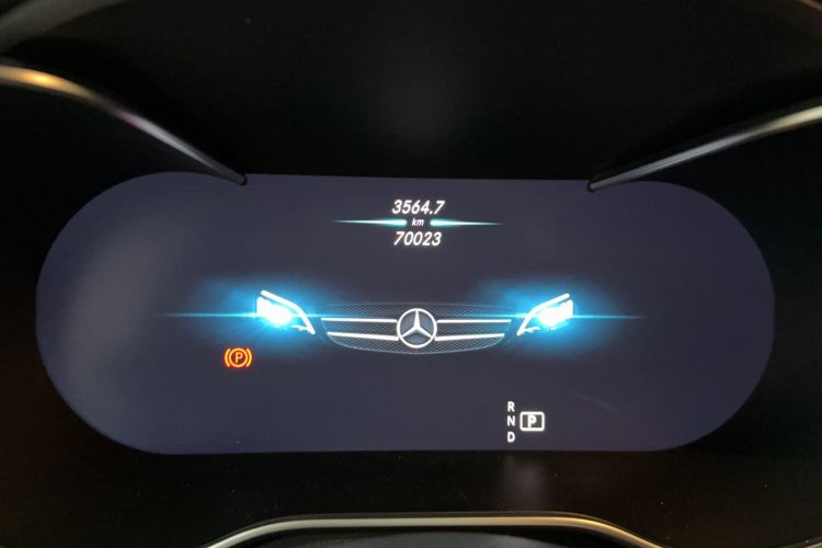 Used Mercedes-Benz C-Class 2020 Restyled C 260 L Sport Edition Odometer Close Up