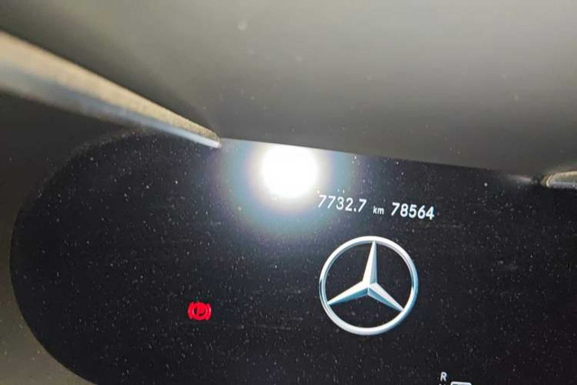 Used Mercedes-Benz C-Class 2020 C 200 L Fashion Edition Sport Version Odometer Close Up