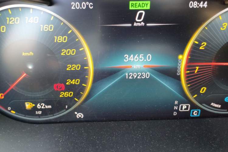 Used Mercedes-Benz C-Class 2020 C 260 L Sport Edition Odometer Close Up