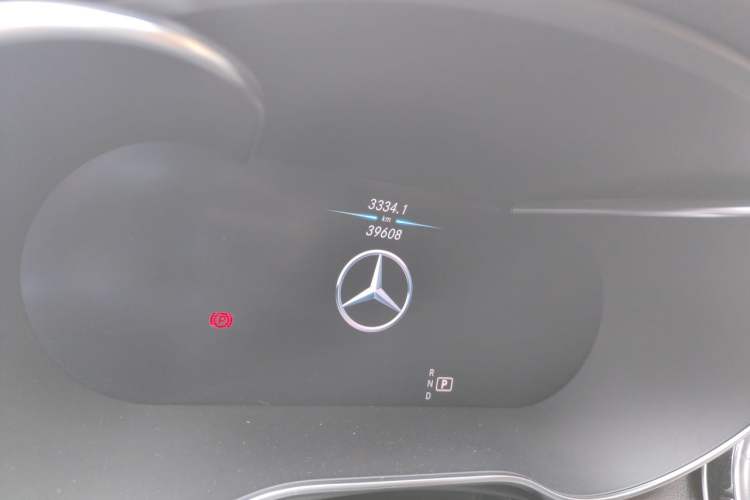 Used Mercedes-Benz C-Class 2020 C 260 L Sport Edition Odometer Close Up