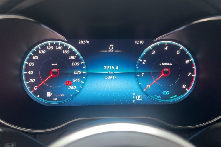 Used Mercedes-Benz C-Class 2020 C 260 Estate Odometer Close Up