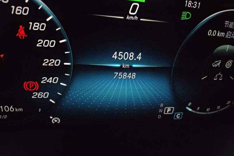 Used Mercedes-Benz C-Class 2020 Restyled C 260 L Sport Edition Odometer Close Up