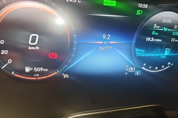 Used Mercedes-Benz C-Class 2020 Restyled C 260 Sport Edition Odometer Close Up