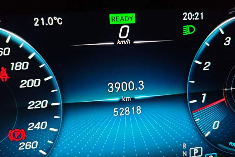 Used Mercedes-Benz C-Class 2020 Restyled C 260 L Sport Edition Odometer Close Up