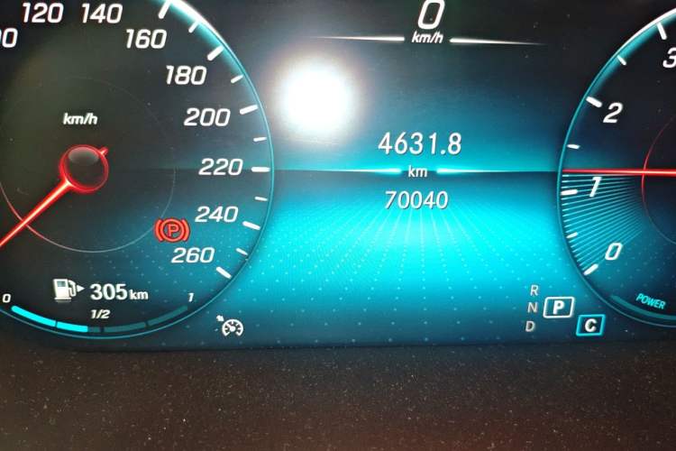 Used Mercedes-Benz C-Class 2020 C 260 L Sport Edition Odometer Close Up