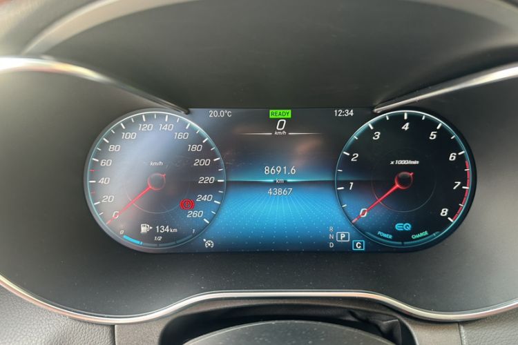 Used Mercedes-Benz C-Class 2020 Facelifted C 260 Estate Odometer Close Up