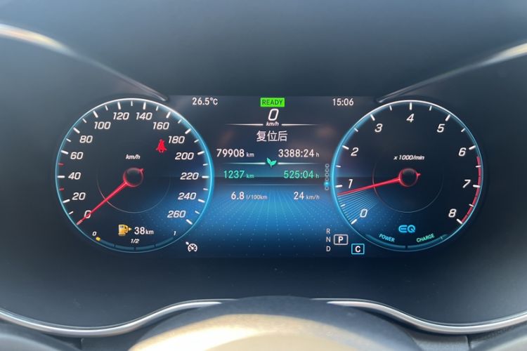 Used Mercedes-Benz C-Class 2020 Restyled C 260 L Sport Edition Odometer Close Up