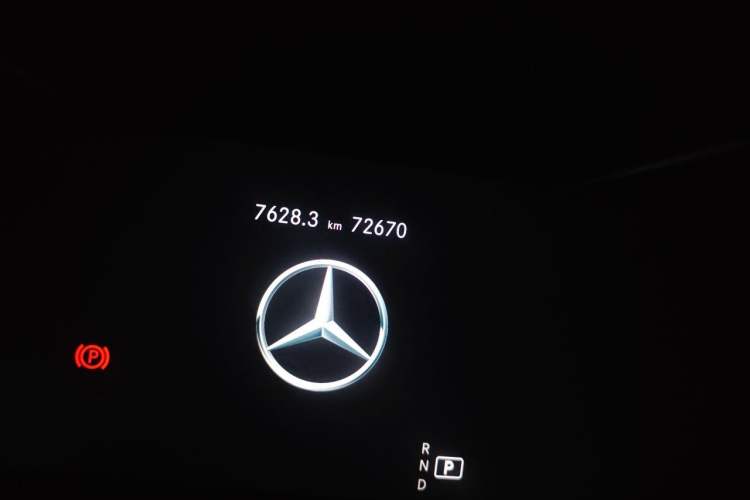 Used Mercedes-Benz C-Class 2020 Restyled C 260 L Sport Edition Odometer Close Up