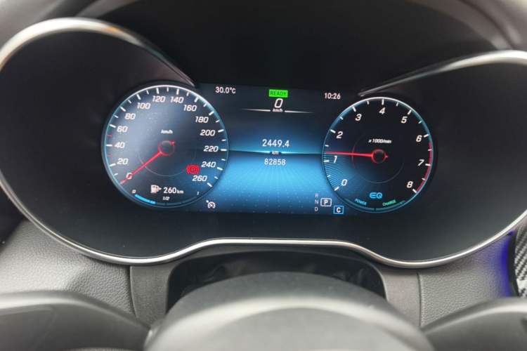 Used Mercedes-Benz C-Class 2020 Restyled C 260 Sport Edition Odometer Close Up