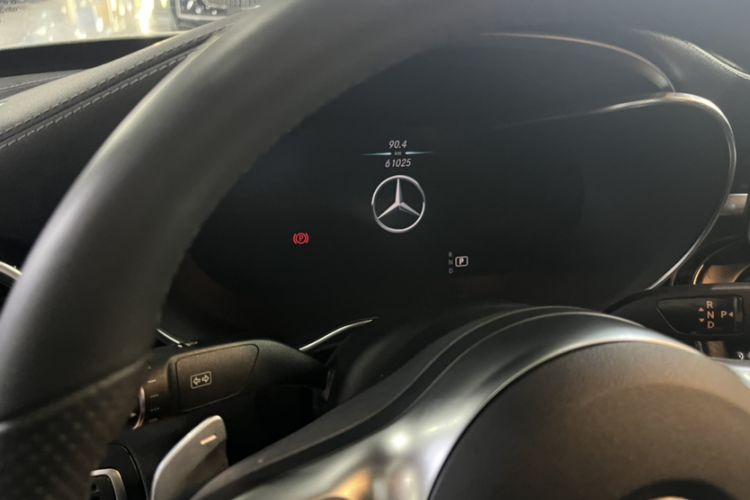 Used Mercedes-Benz C-Class 2020 Restyled C 200 L Fashion Edition Sport Version Odometer Close Up