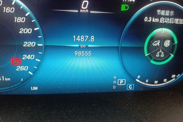 Used Mercedes-Benz C-Class 2020 Restyled C 200 L Dynamic Sports Edition Odometer Close Up