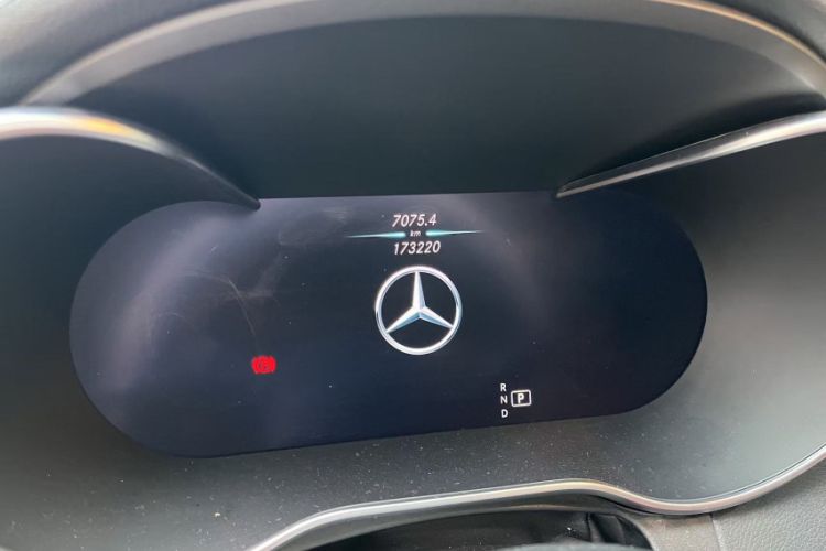 Used Mercedes-Benz C-Class 2020 C 260 L Sport Edition Odometer Close Up