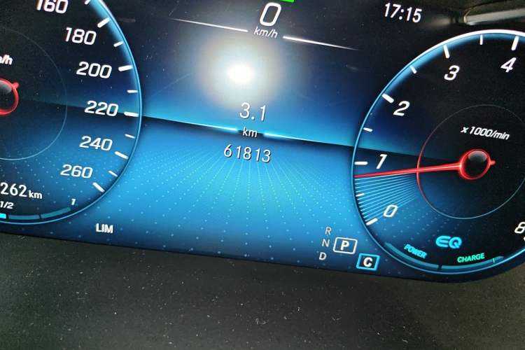 Used Mercedes-Benz C-Class 2020 C 260 L Sport Edition Odometer Close Up