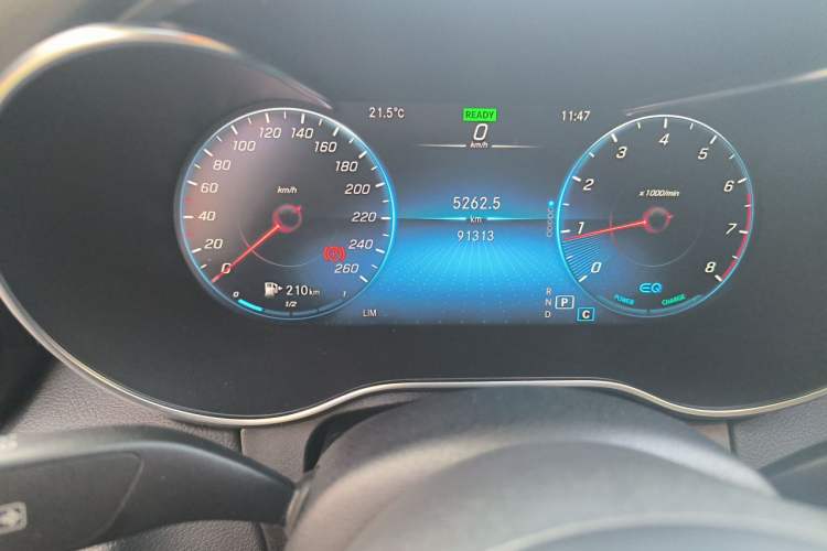 Used Mercedes-Benz C-Class 2020 Restyled C 260 Sport Edition Odometer Close Up