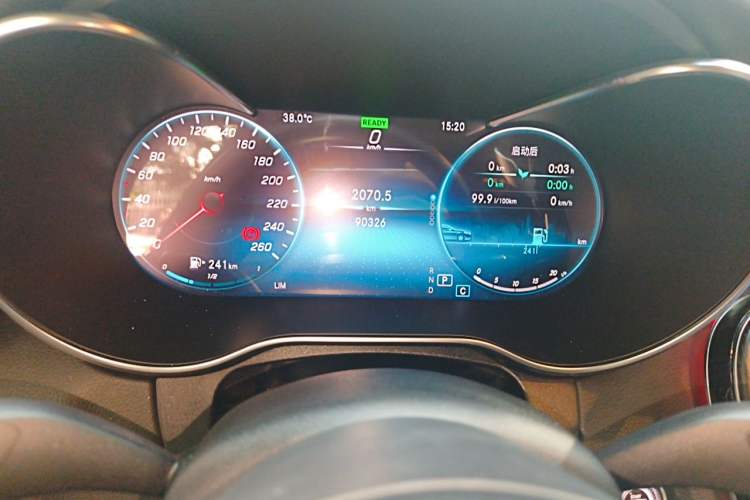 Used Mercedes-Benz C-Class 2020 Restyled C 260 L Sport Edition Odometer Close Up
