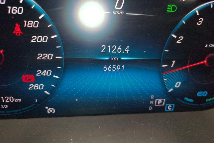 Used Mercedes-Benz C-Class 2020 C 260 Sport Edition Odometer Close Up