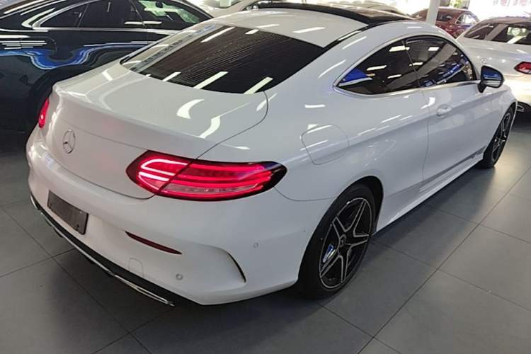 Used Mercedes-Benz C-Class 2020 C 260 Coupe Rear Right 45 Deg