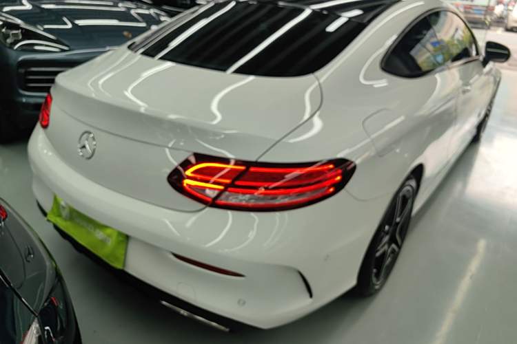 Used Mercedes-Benz C-Class 2020 C 260 Coupe Rear Right 45 Deg