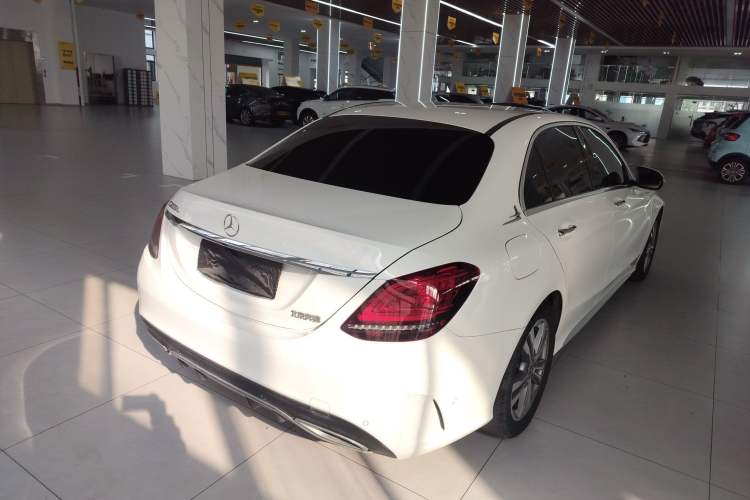 Used Mercedes-Benz C-Class 2020 Restyled C 200 L Fashion Edition Sport Version Rear Right 45 Deg