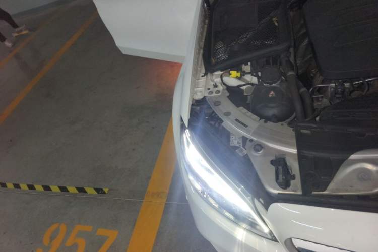 Used Mercedes-Benz C-Class 2020 Restyled C 260 L Sport Edition Right Front Headlight
