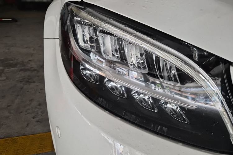 Used Mercedes-Benz C-Class 2020 Restyled C 200 L Fashion Edition Sport Version Right Front Headlight