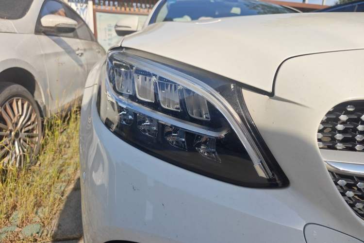 Used Mercedes-Benz C-Class 2020 Restyled C 260 L Sport Edition Right Front Headlight