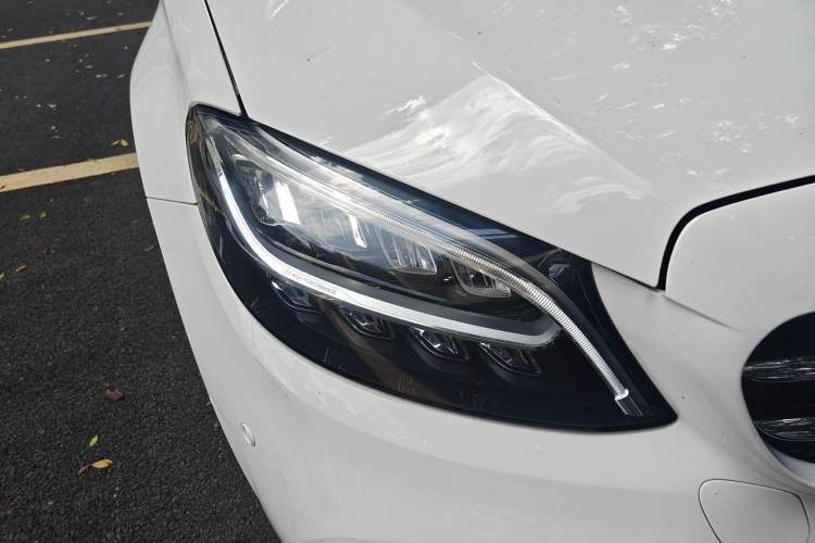 Used Mercedes-Benz C-Class 2020 Restyled C 260 Sport Edition Right Front Headlight