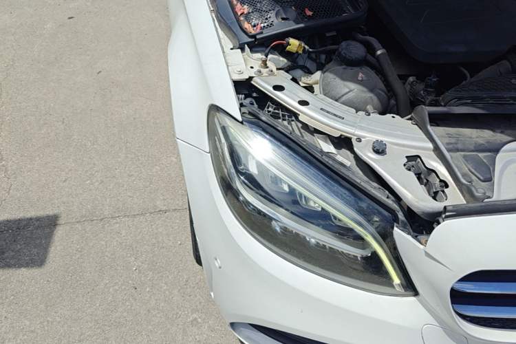 Used Mercedes-Benz C-Class 2020 Restyled C 260 Sport Edition Right Front Headlight